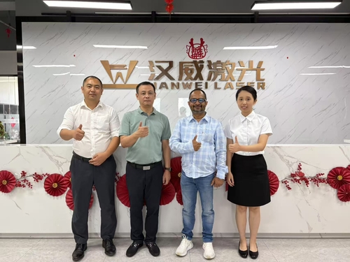 Latest company blogs about Indian customer visiting 20250725 - Hanwei Laser establish good friendships with Indian clients